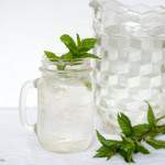 In the summer it’s easy to grab a sugary drink to quench your thirst. Leave those empty calories along and try this yummy fresh mint recipe for fresh mint water instead. It’s not only delicious but so easy to make. With just two ingredients needed. This summertime drink much better than just plain water.