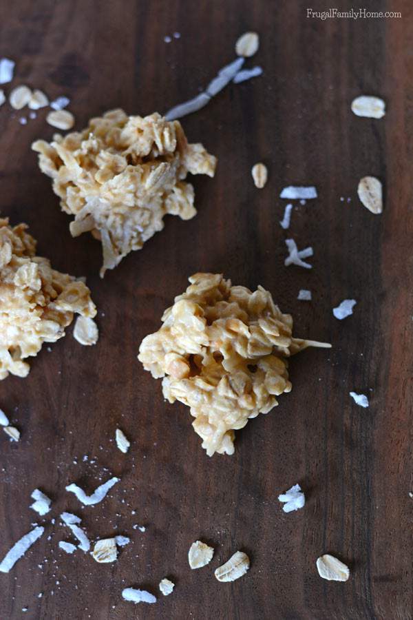 Quick and easy dessert idea, peanut butter no bake cookies.