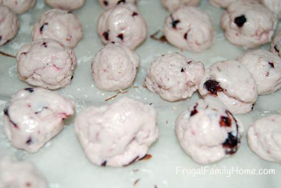 Cherry creams ready to dip