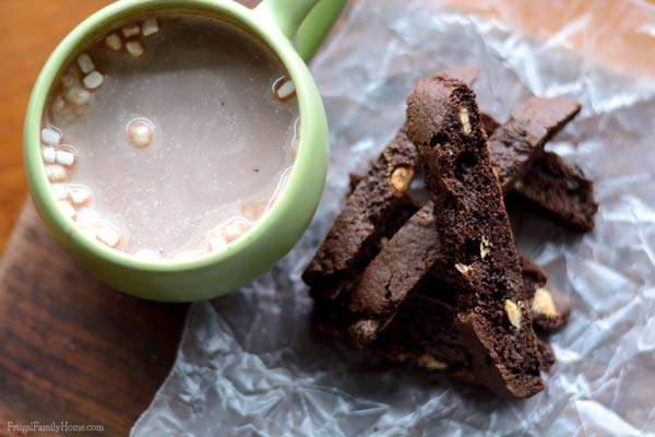 Have you ever made biscotti before. This recipe is easy to make and turns out really nice and crisp. Perfect for dipping in your favorite hot beverage. 