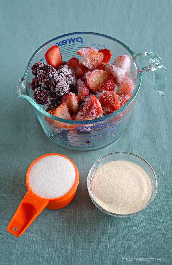 Just a few ingredients is all it takes to make these fluffy jello squares, Frugal Family Home