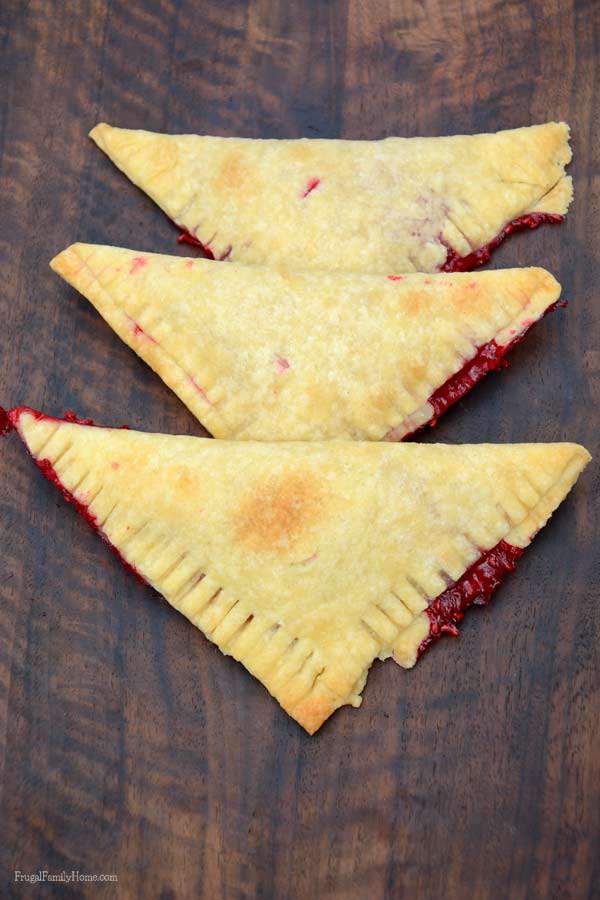 Easy to Make, Yummy Raspberry Hand Pies | Frugal Family Home 