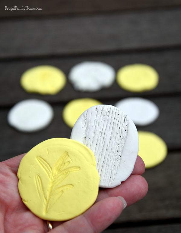 Lovely little disks with nature impressions, a fun kids craft | Frugal Family Home