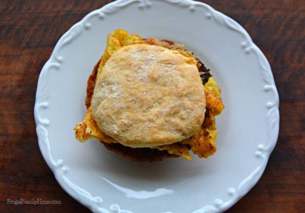 Quick to make breakfast sandwich recipe | Frugal Family Home