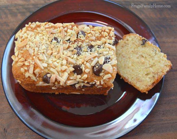 A yummy banana bread recipe with 4 different variations | Frugal Family Home