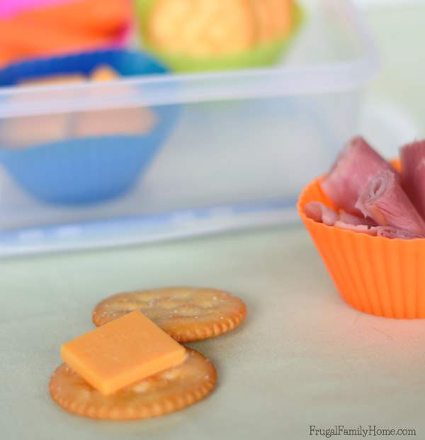 Kid's love having their own personal lunches, make them at home and save | Frugal Family Home