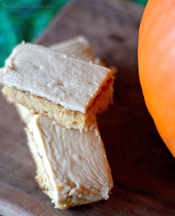 Caramel frosted pumpkin bars recipe | Frugal Family Home