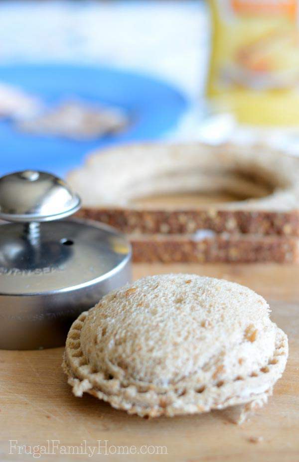 Easy to make uncrustables with a sandwich press