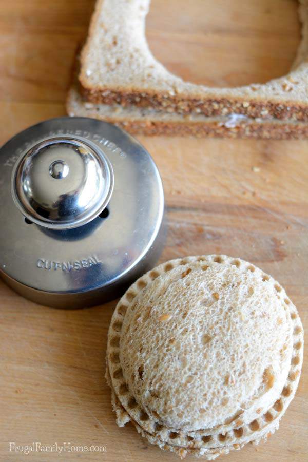 Easy to make uncrustables sandwiches