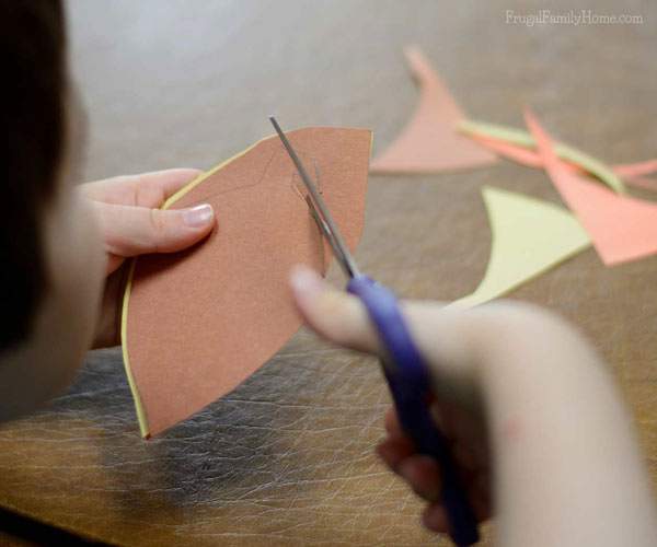 Easy to make fall leaf garland