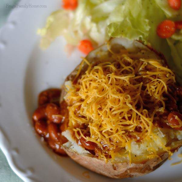 Simple Meal, Chili Baked Potato Bar | Frugal Family Home