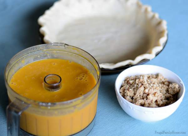 Easy to make Pumpkin Pie recipe that's dairy free too | Frugal Family Home
