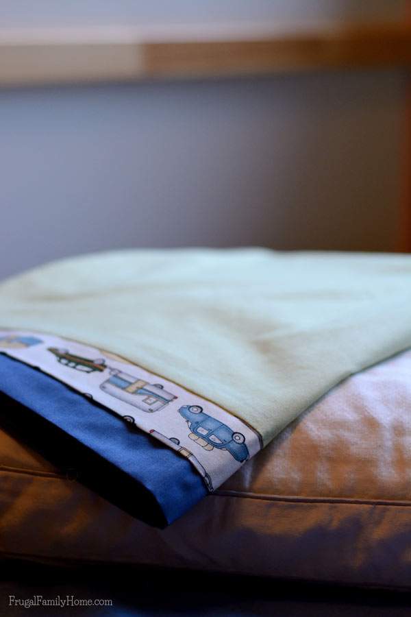 Easy to make pillowcase | Frugal Family Home