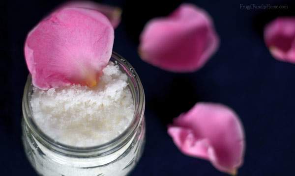 This sugar body scrub makes your skin feel soft and smooth | Frugal Family Home