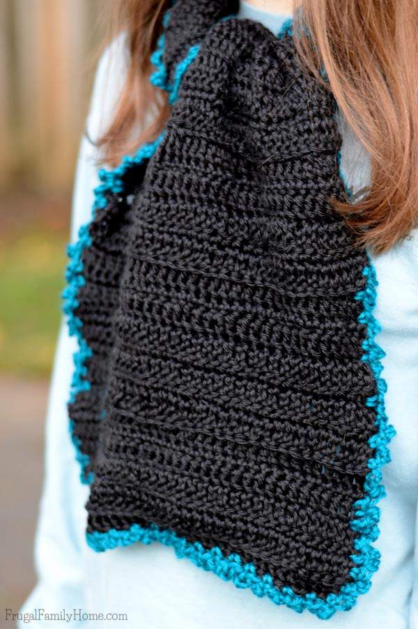 Easy crochet scarf pattern with picot edging