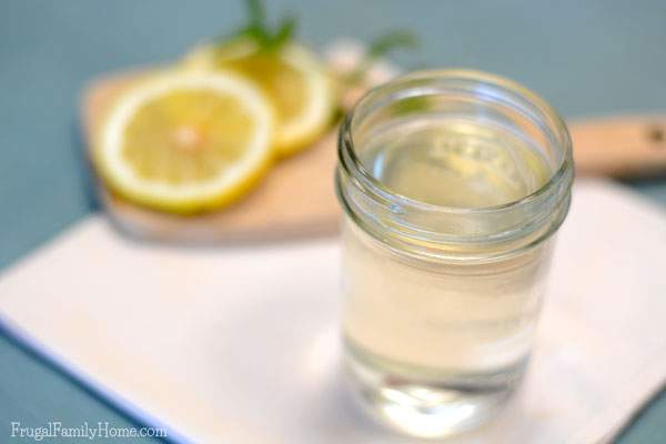 With the heat of summer a cool drink is always nice to have on hand. With this simple syrup recipe you can have an easy way to sweeten any drink you are enjoying. From ice tea to lemonade this simple syrup recipe works great. I like to add simple syrup to my mint water I make with the mint from my garden. 