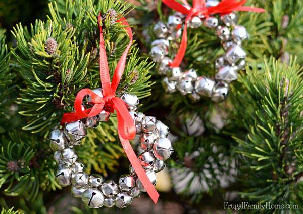 Easy to Make Jingle Bell Wreath Ornaments