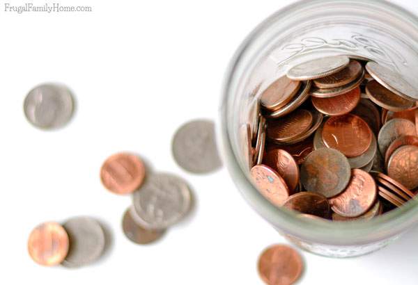 3 great frugal living ideas to help save money everyday. I know this year I'll be doing number 3 on this list. 