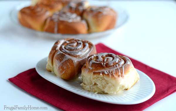 I love cinnamon rolls but many recipes take hours to make. But this recipe can be done in a little over an hour and the rolls turn out so good. Plus there’s a step by step video of the recipe. Which is super helpful if you haven’t made cinnamon rolls from scratch before.