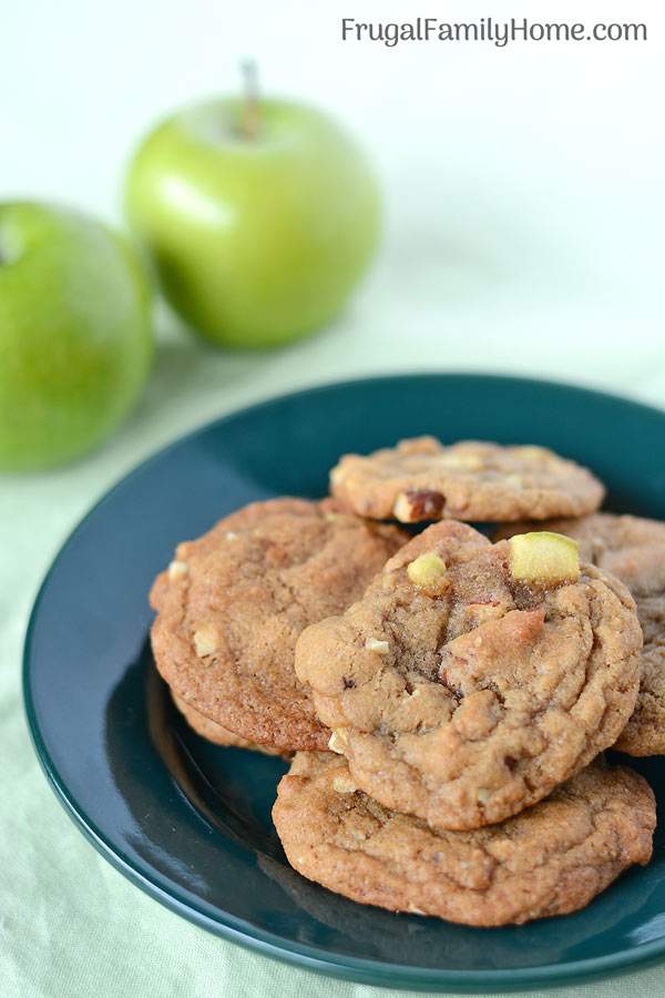 These are yummy apple cookies made with fresh apples. These cookies are easy to make and they turn out soft on the inside and crisp on the edges.