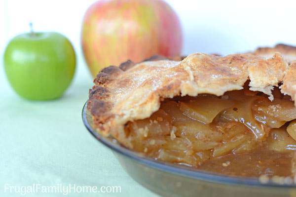 Apple pie filling for the freezer. This is an easy homemade recipe for apple pie filling. It’s so quick and easy, you don’t need to cook the filling at all. Just 4 ingredients and a few minutes and you can have apple pie filling ready for the freezer. This recipe tastes great and freezes very nicely. 