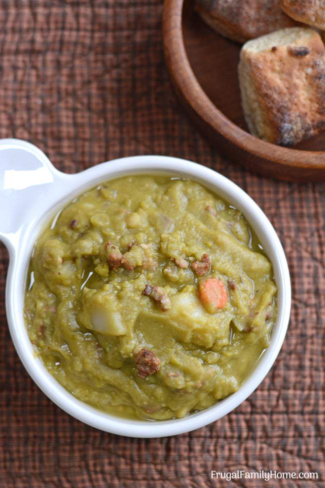 An easy recipe for crock pot split pea soup. It’s quick to get started in the crock pot in the morning on a busy day. Then come home to a delicious meal. It’s also weight watchers friendly when made with lean ham. Come give this recipe a try.