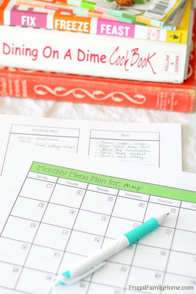 How to meal plan for a whole month in just an hour. Meal planning can really help you stay on a budget and feed your family well for less. This 6 step plan can help you get a month’s worth of meals planned in just about an hour.