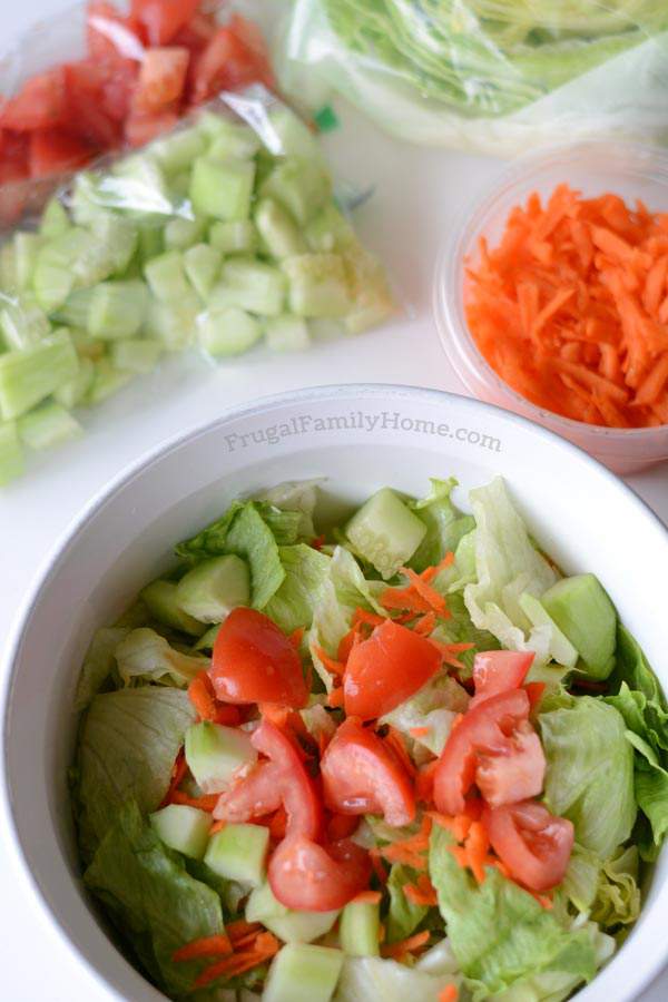 How to prep salad so you can enjoy salad all week long without it becoming soggy. It’s easy to do and only takes a few minutes.