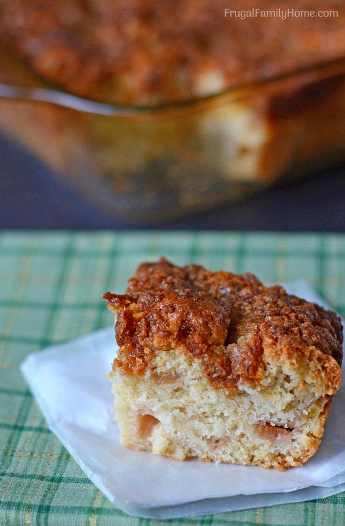 Skip muffins for breakfast and make this easy rhubarb crumble coffee cake recipe. It’s a simple recipe that’s quick to make. In a pinch you could quickly make this for dessert too.