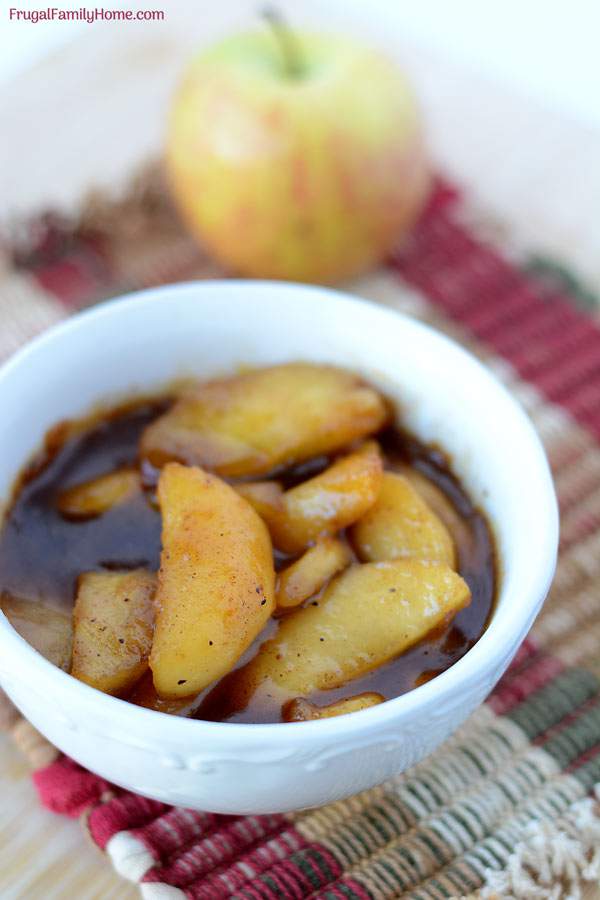 How to make cinnamon apples. These easy skillet cinnamon apples as so good warm. Serve the sauteed cinnamon apples over ice cream, on pancakes, or by themselves. They make a yummy fall treat.