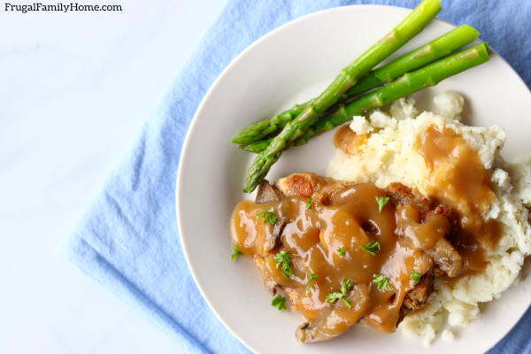 pork chops with potatoes and asparagus