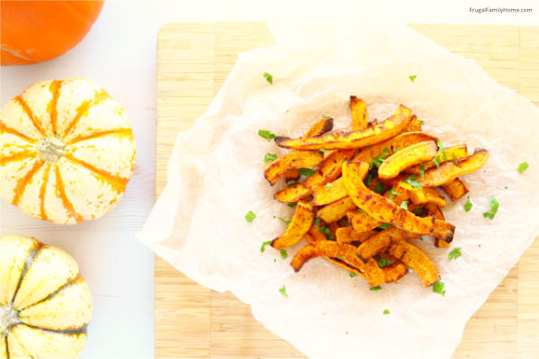 Pumpkin fries serving with pumpkins