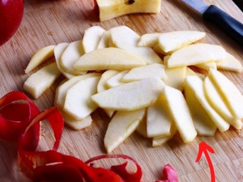 The Best Tips for How to Cut Apples for Apple Pie - Frugal Family Home